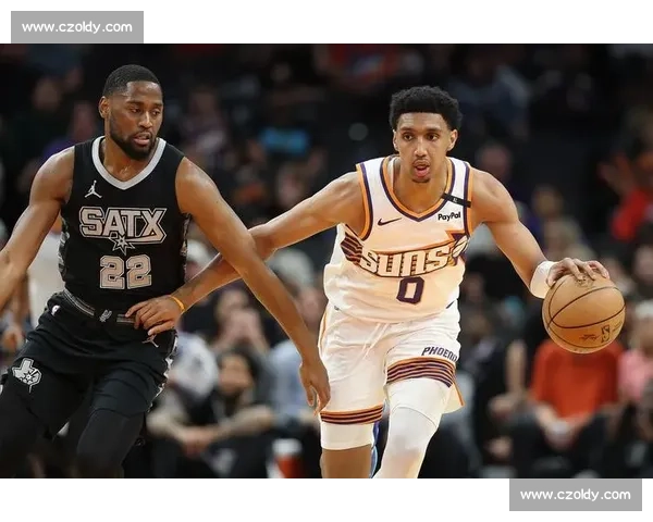 马刺与太阳激战回顾 布克与兰德尔对决精彩不断